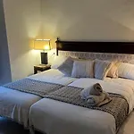 Palacio De Angulo Casa Histórica En El Centro De Hotel *