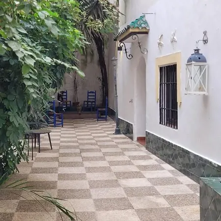 Palacio De Angulo Casa Histórica En El Centro De