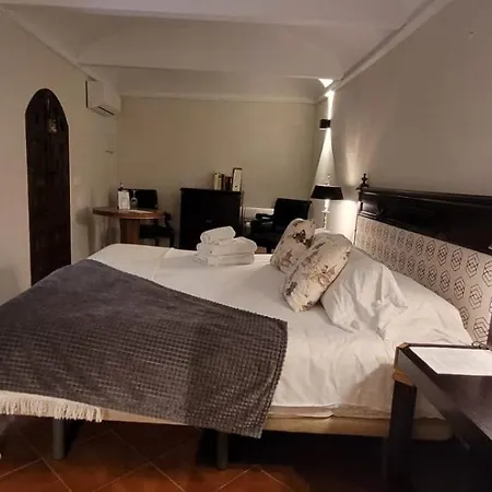 Palacio De Angulo Casa Histórica En El Centro De